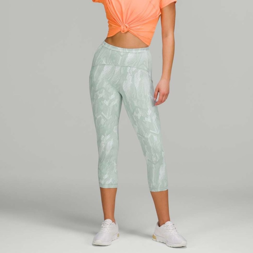 lululemon athletica Mint Green Patterned Leggings - Picture 3 of 6